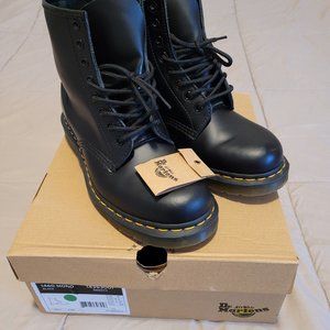 Dr. Martens Smooth Leather Boots